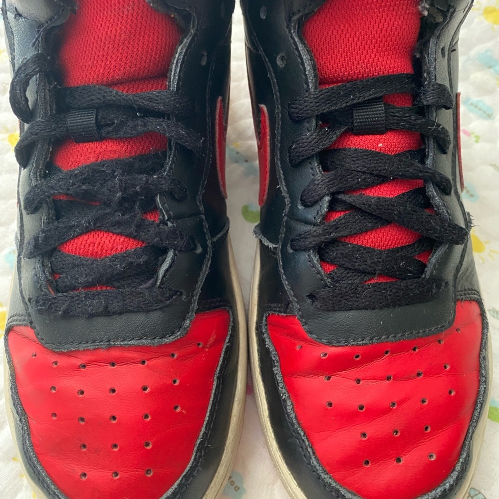 Nike Kids Black and Red High-Top Sneakers - Picture 2 of 8